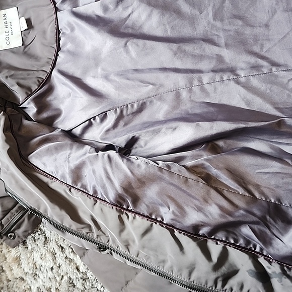 Cole Haan Women's Taffeta Down Coat with Bib Front and Dramatic Hood Size XS - Picture 15 of 16